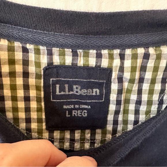 2/$20 🤩 L.L.Bean Navy Short Sleeve Tee Shirt Size Large L - Picture 3 of 4